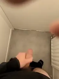 Aslaan34 webcam model stream image