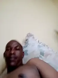 MyGuy352 webcam model stream image