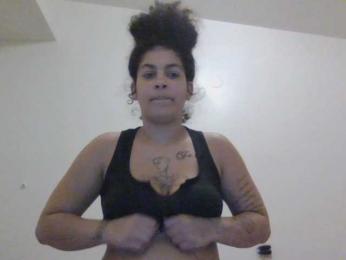 SapphireDior webcam model stream image