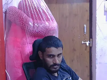 HotXKrish webcam model stream image