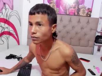 nikol_couple webcam model stream image