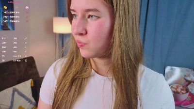 LeonoraMass webcam model stream image