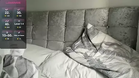 BustyKellyXXX webcam model stream image