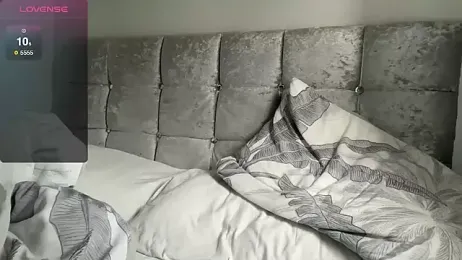 BustyKellyXXX webcam model stream image