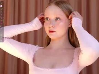 cute_shine webcam model stream image