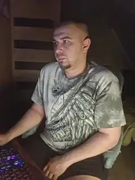 Foxyshaved webcam model stream image