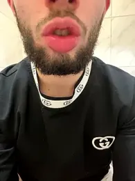 roland_alex1 webcam model stream image