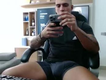 exotic_dude webcam model stream image