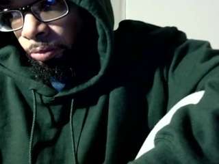 llmywood webcam model stream image