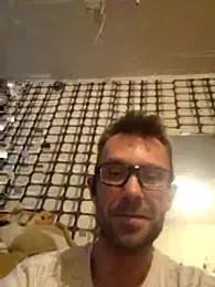 Mick8711 webcam model stream image