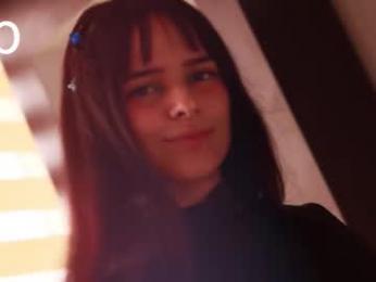 chrystal_jade webcam model stream image