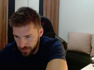 Darius Giles webcam model stream image