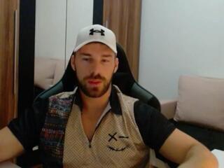 Darius Giles webcam flirt4free model stream image