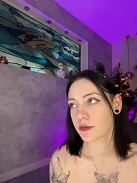 MeryWeaver webcam model stream image