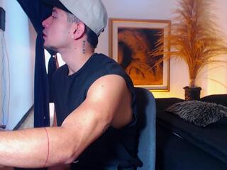 Alejo King webcam flirt4free model stream image