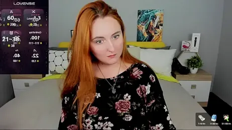 BabeLessi webcam stripchat model stream image