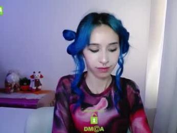 katara_a webcam model stream image