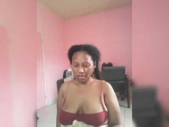 Eirondra-valeen webcam model stream image