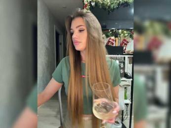 SweetyMia webcam model stream image