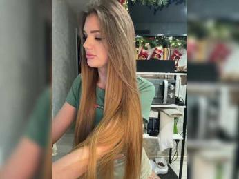 SweetyMia webcam model stream image