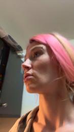 Emwarr1998 webcam model stream image