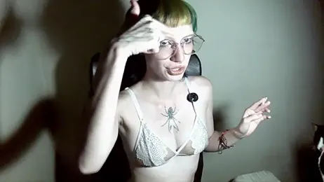 IkyVic webcam stripchat model stream image