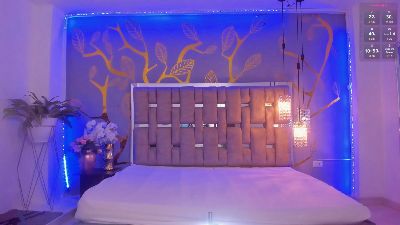 AlessiaDouce webcam model stream image