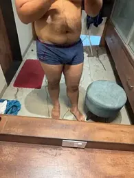 versatile_guy01 webcam model stream image