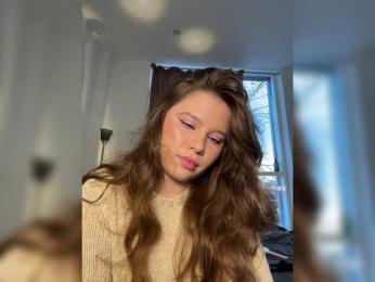 Chiculya webcam model stream image