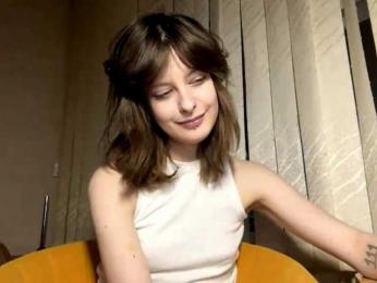 LynellGarzia webcam model stream image