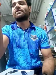 Priynkarani webcam model stream image