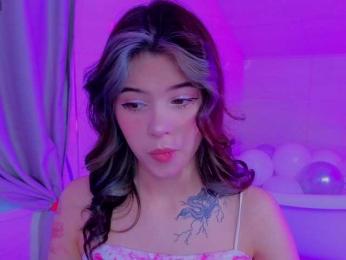 CoralineJones webcam bongacams model stream image