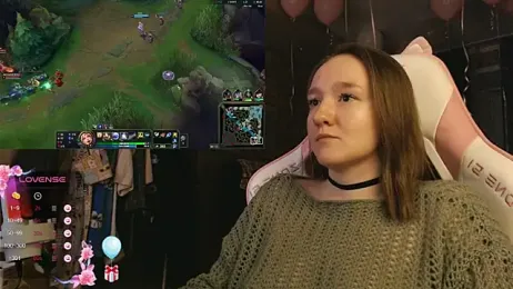 MoonlishSiren webcam model stream image