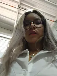 Pretty_roxxyy webcam model stream image