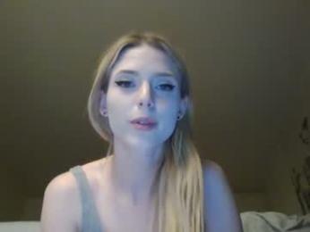 allyoursss1212 webcam model stream image