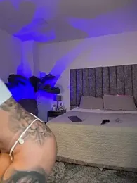 milaivanova webcam model stream image