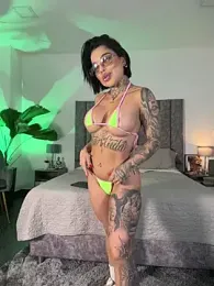 milaivanova webcam model stream image