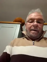 justenjoyingurcompany webcam model stream image