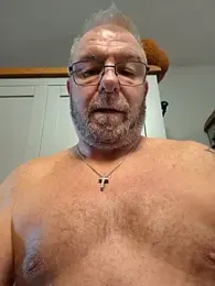 justenjoyingurcompany webcam model stream image