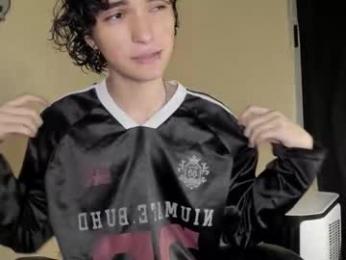 halan_jr webcam model stream image