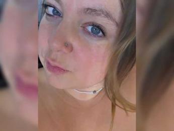 FLUFFY_BEAUTY webcam model stream image