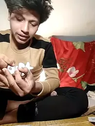 Lura_S_baby_ webcam model stream image