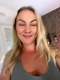 NastyMilf_ webcam model stream image