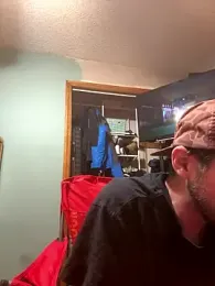 SmokingSloth webcam model stream image