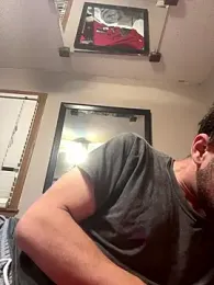 SmokingSloth webcam model stream image