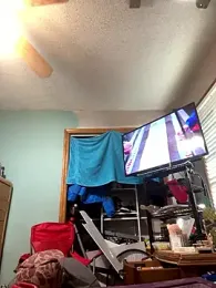 SmokingSloth webcam model stream image