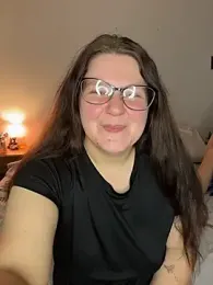 sexybee124 webcam stripchat model stream image