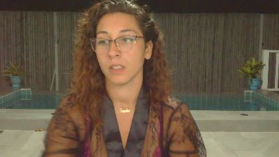 Lyly_laurensaa webcam cam4 model stream image