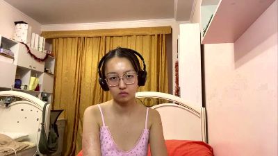 OfeliaCzwakiel webcam cam4 model stream image