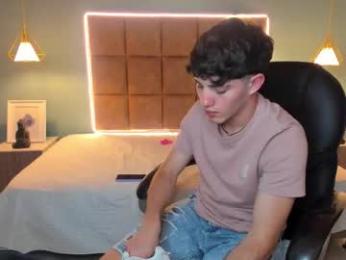 alejootwink webcam model stream image